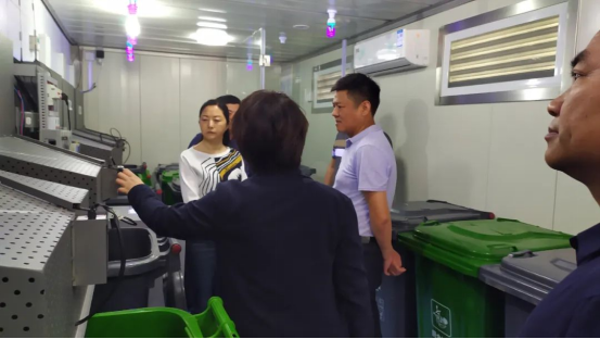 華展貓先生，小區(qū)垃圾房安裝在什么位置合理，智能垃圾房