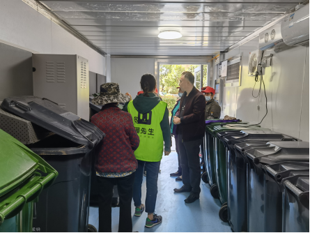 貓先生智能垃圾分類，小區(qū)垃圾房廠家，專業(yè)垃圾收集站制造