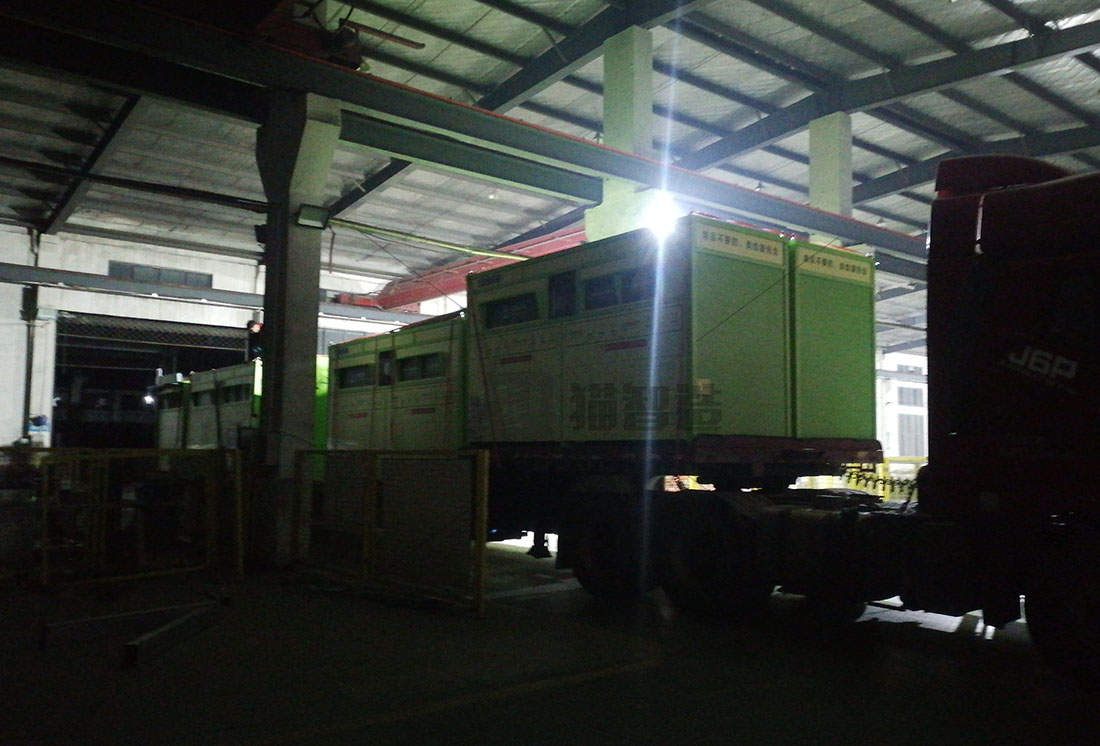 貓先生智能廢品回收箱，再生資源收集柜，小區(qū)垃圾回收站生產(chǎn)廠家