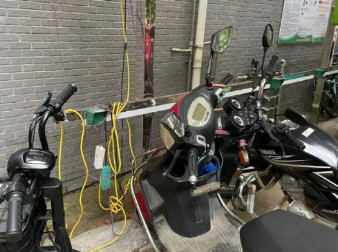 電單車充電樁，智能無線充電樁，智能掃碼電動自行車充電樁廠家